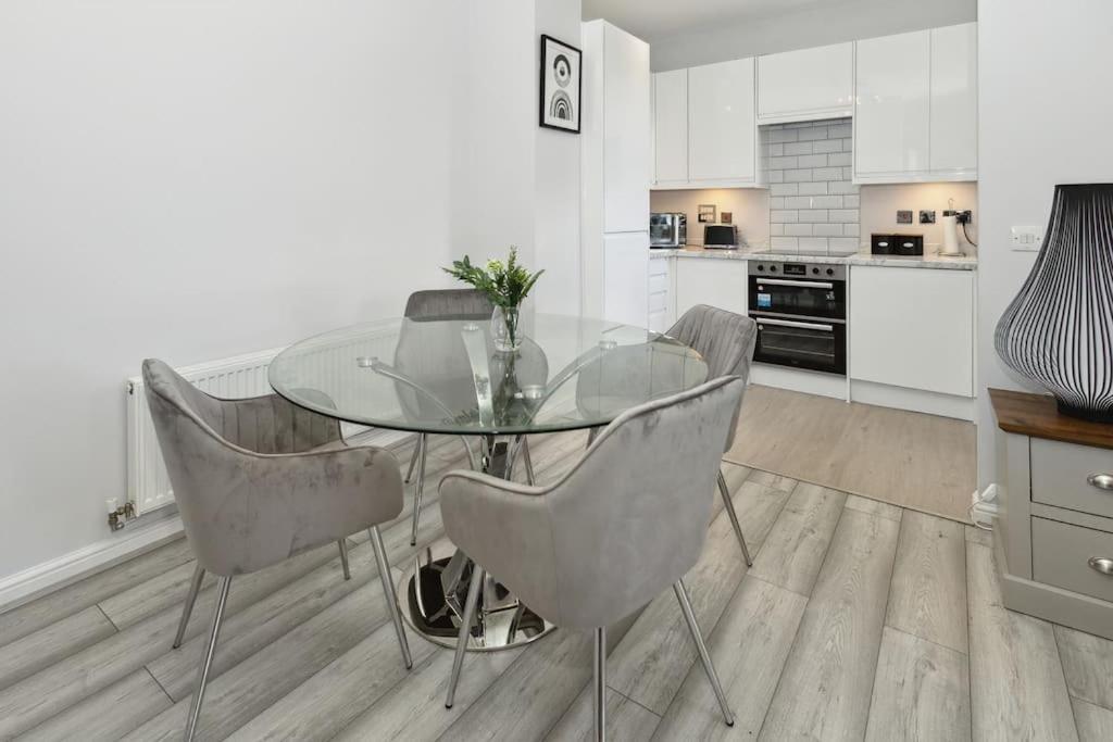 Apartment Modern Watford Urban Luxury Oasis Watford (Hertfordshire)
