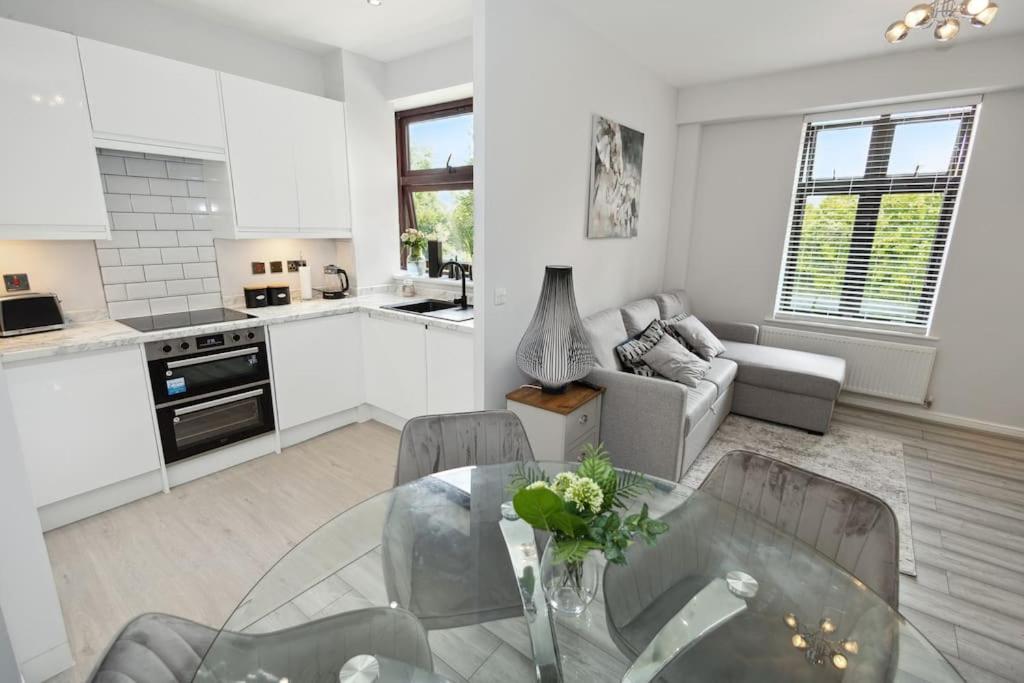 Apartment Modern Watford Urban Luxury Oasis *