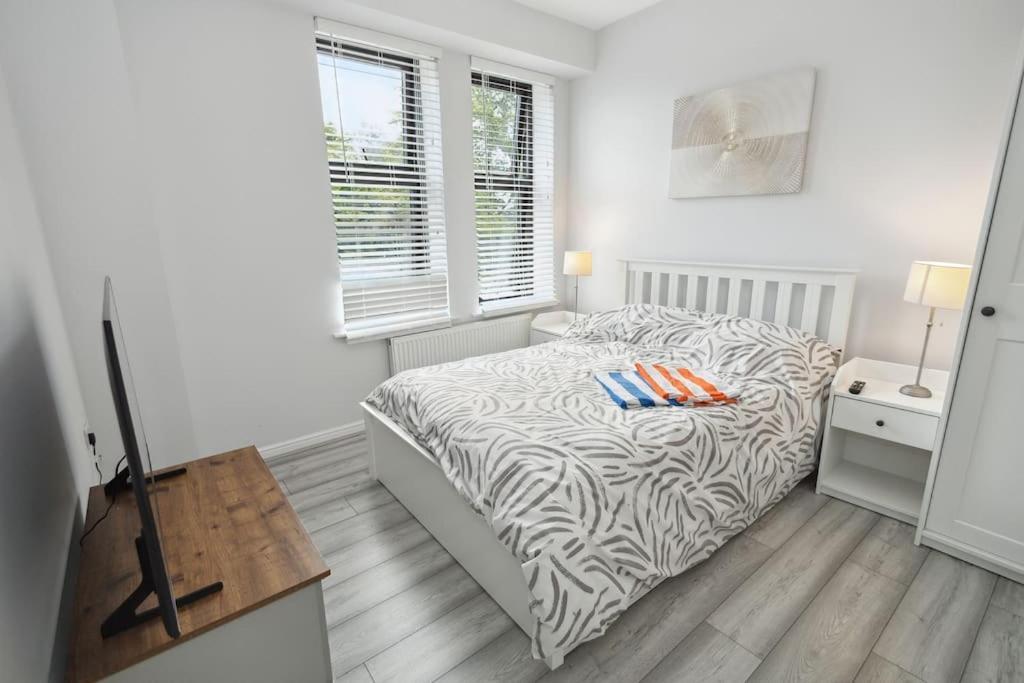 Modern Watford Urban Luxury Oasis Apartment Watford (Hertfordshire)