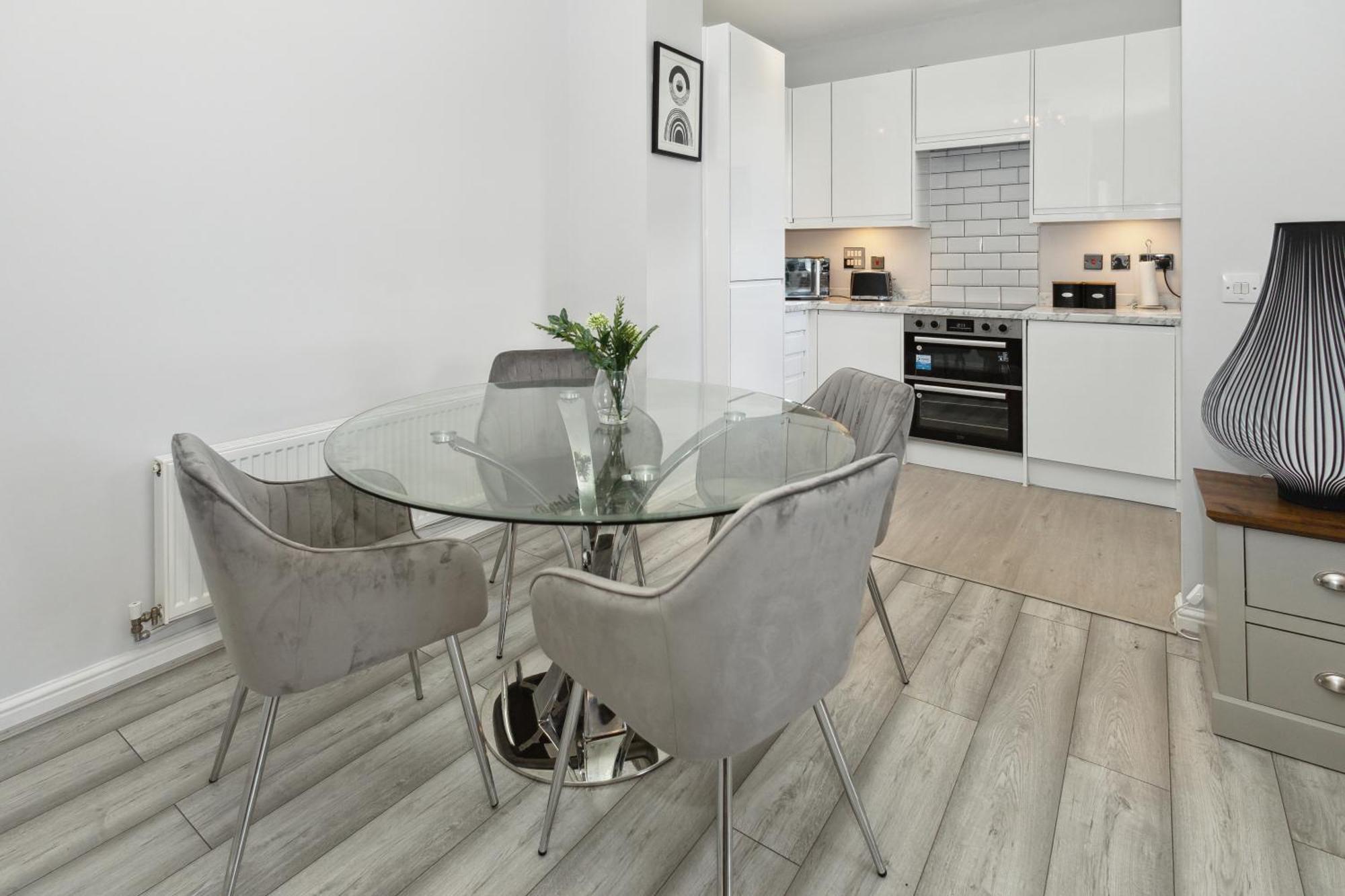Modern Watford Urban Luxury Oasis Apartment Watford (Hertfordshire)